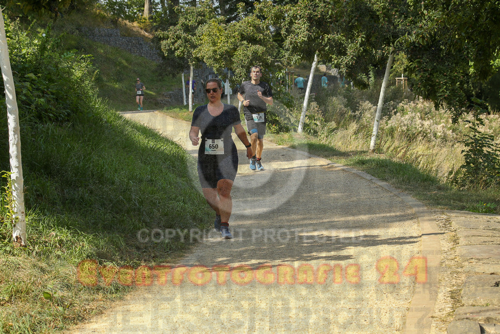 250824_1437_EX1_6910 | Sportfotografie im Rhein-Sieg Kreis, Köln, Bonn, NRW, Rheinland Pfalz, Hessen, etc. Unser Tätigkeitsfeld umfasst den Laufsport vom Volkslauf über den Marathon, Duathlon, Triathon bis zum Ultralauf wie Kölnpfad Ultra oder Schindertrail.
