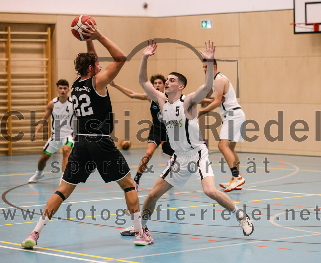 2023-10-08_063_TSV_Vaterstetten_gegen_ESV_Staffelsee | Vaterstetten, Deutschland, 08.10.2023:
Basketball, Bayernliga Herren Süd 2023 / 2024, 3. Spieltag, TSV Vaterstetten gegen ESV Staffelsee, Endergebnis: 62:90

Foto: Christian Riedel / fotografie-riedel.net