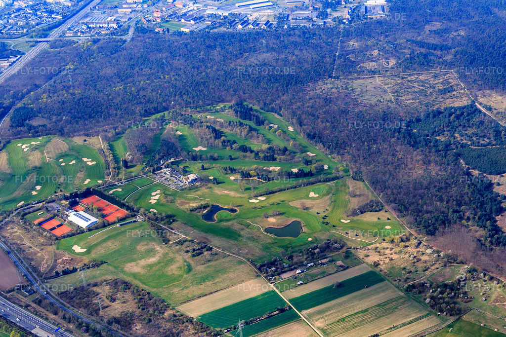 Luftbild: Golf Club Mannheim-Viernheim 1930 e.V. in Viernheim im Bundesland Hessen in Deutschland. Foto: IMG_077025.jpg vom 12.04.2015 durch Werner Riehm/FLY-FOTO.deGolfclub Mannheim-Viernheim 1930 EV: Golfclub Mannheim-Viernheim 1930 e.V. - Golftradition trifft moderne Werte