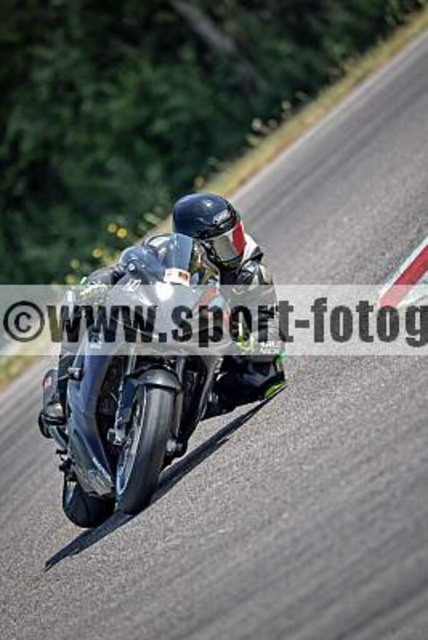 pube9642 | Professionelle Fotos von Sportveranstaltungen, aber auch Hochzeiten und anderen Events. - Realisiert mit Pictrs.com