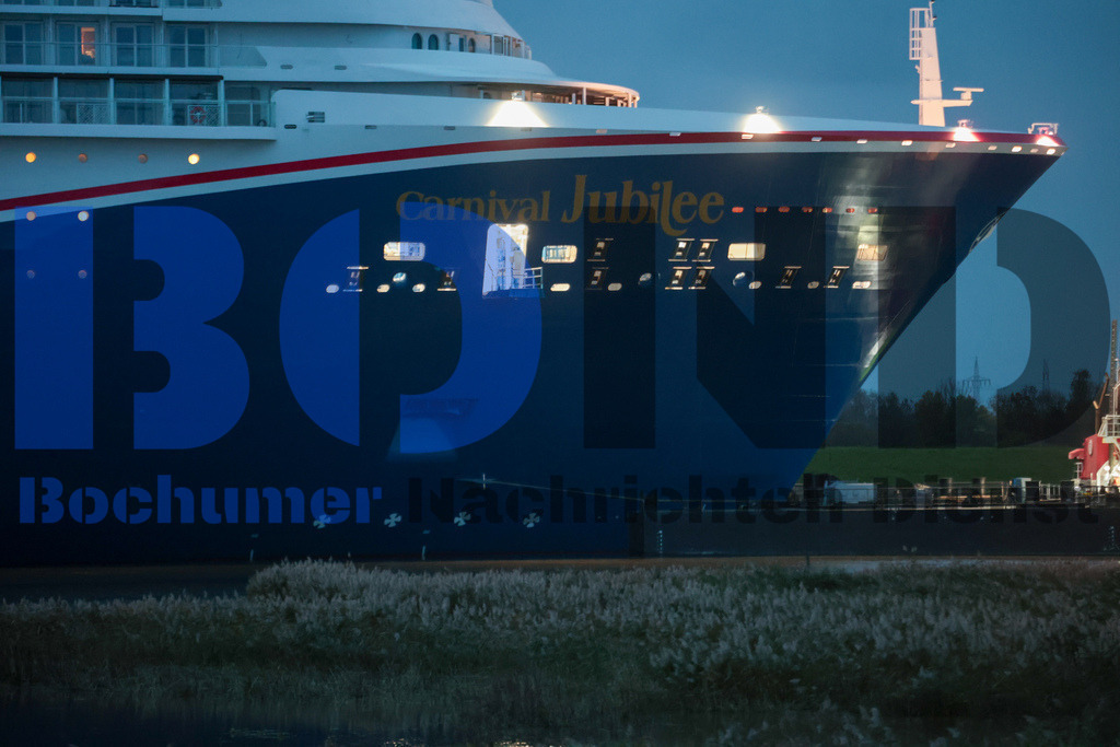  30.10.2023 - 
 | Sebastian Sendlak / Bochumer Nachrichtendienst (BOND) - Ueberfuehrung Carnival Jubilee - Meyer Werft Papenburg - Realisiert mit Pictrs.com