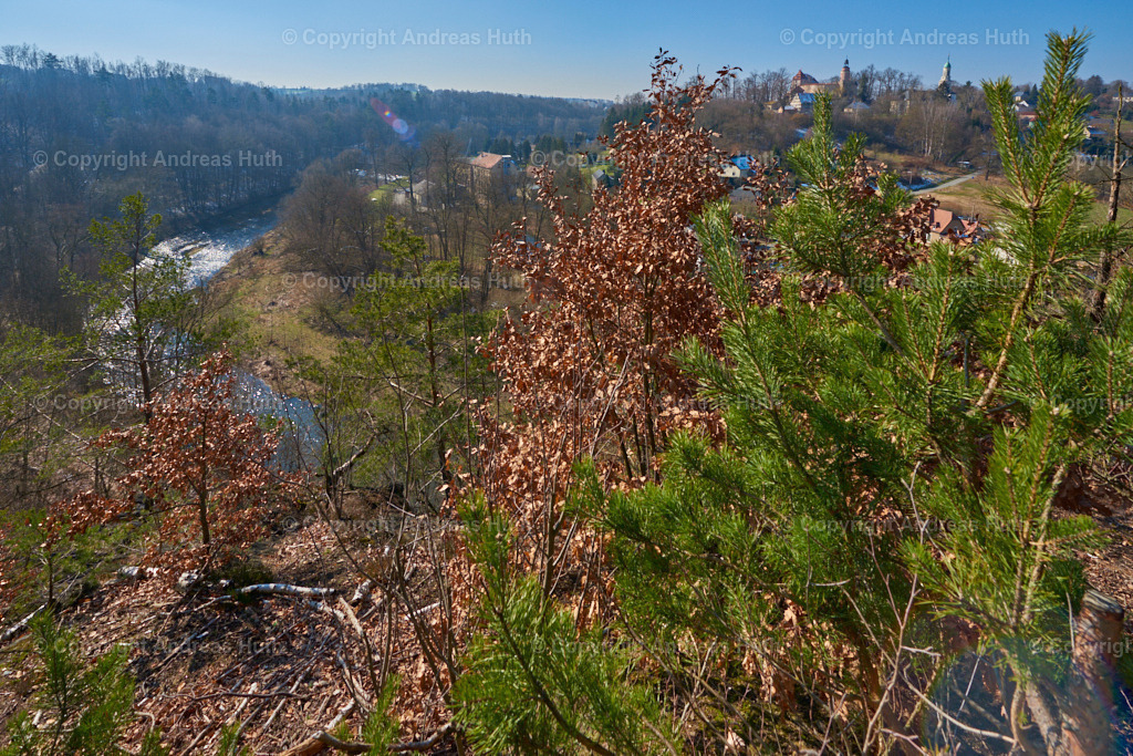 Die Schleife der Zwickauer Mulde um den Bergsporn von Wolkenburg | Bedeutsame Landschaften Deutschlands - Realisiert mit Pictrs.com