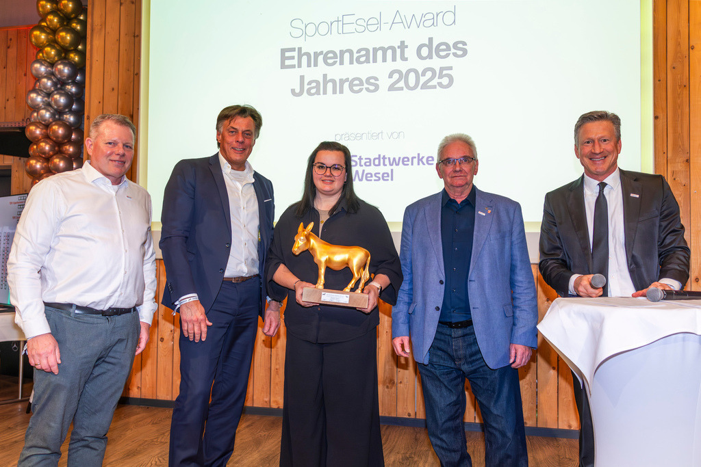 top-top.de 260306-142 | Foto, Video, Fotografie, Videografie, Fotobox, DJ, Discjockey, Musik, Musikbox, Veranstaltung, Photobooth, Amazon, Ebay, Buchtipp, Bestseller, Autor, Verlag, Buch, Wesel, Hamminkeln, NRW, Dinslaken, Rees, Drohne, Hochzeit, Party, Fotobox, Wesel, Fotograf