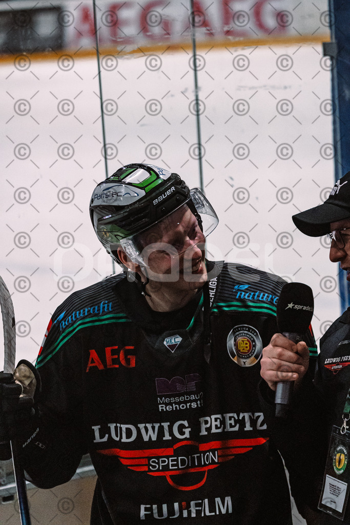 Alligators_vs_Bayreuth_16_01_2026-57 | Höchstadt Alligators Fotogalerie: Eishockey-Action aus Franken. Professionelle Spielfotos, Portraits & Stadionbilder zum Download. Jetzt entdecken! - Realisiert mit Pictrs.com