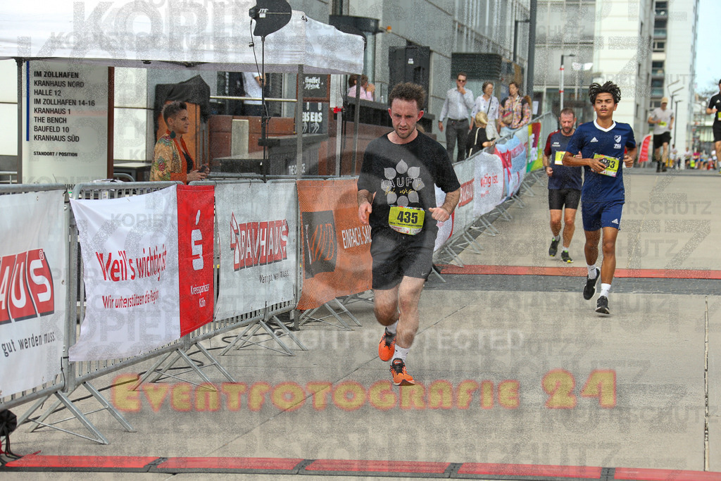 250920_1324_EX1_4349 | Sportfotografie im Rhein-Sieg Kreis, Köln, Bonn, NRW, Rheinland Pfalz, Hessen, etc. Unser Tätigkeitsfeld umfasst den Laufsport vom Volkslauf über den Marathon, Duathlon, Triathon bis zum Ultralauf wie Kölnpfad Ultra oder Schindertrail.