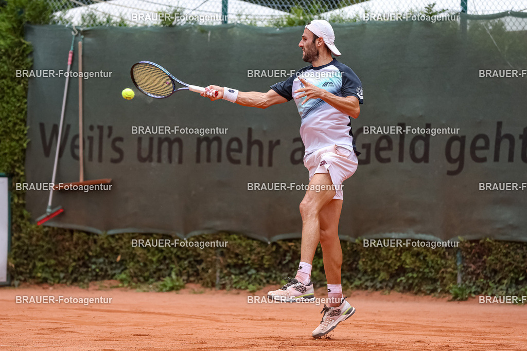 HTC Blau-Weiß Krefeld - LTTC Rot-Weiß Berlin  | Krefeld, Deutschland 21.07.2023, Stefano Travaglia (HTC Blau-Weiß Krefeld) gegen Timo Stadder (LTTC Rot-Weiss Berlin) ,

bei der 2. Tennis Bundesliga Nord Begegnung zwischen HTC Blau-Weiß Krefeld und LTTC Rot-Weiß Berlin am 21.07.2023 in Krefeld.

(Foto: BRAUER-Fotoagentur)
 
