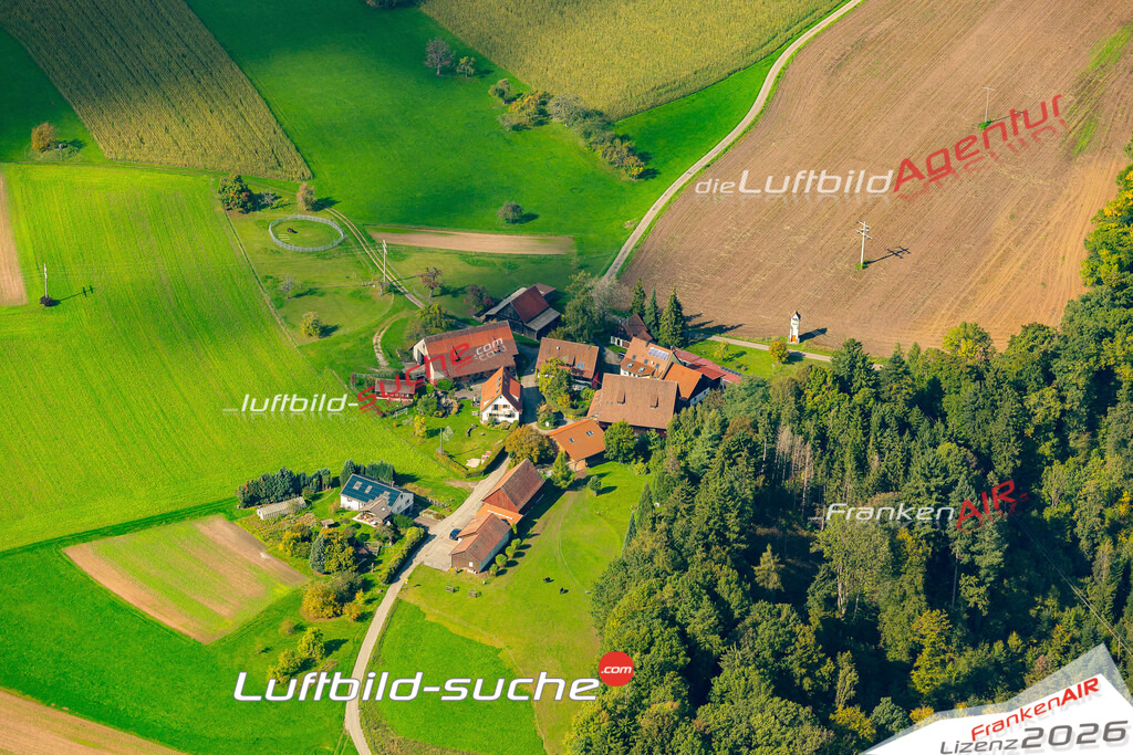 Geschenkidee Hoffeld bei Murrhardt -Die Luftbildaufnahme wurde 2025 vom UL-Flugzeug heraus erstellt ( keine Drohne ) - Hochauflösende Luftaufnahme -Nicht vergleichbar mit Google Maps oder Satelittenbilder- Die Geschenkidee !Mit Lizenz und Bildrechte bestellbar