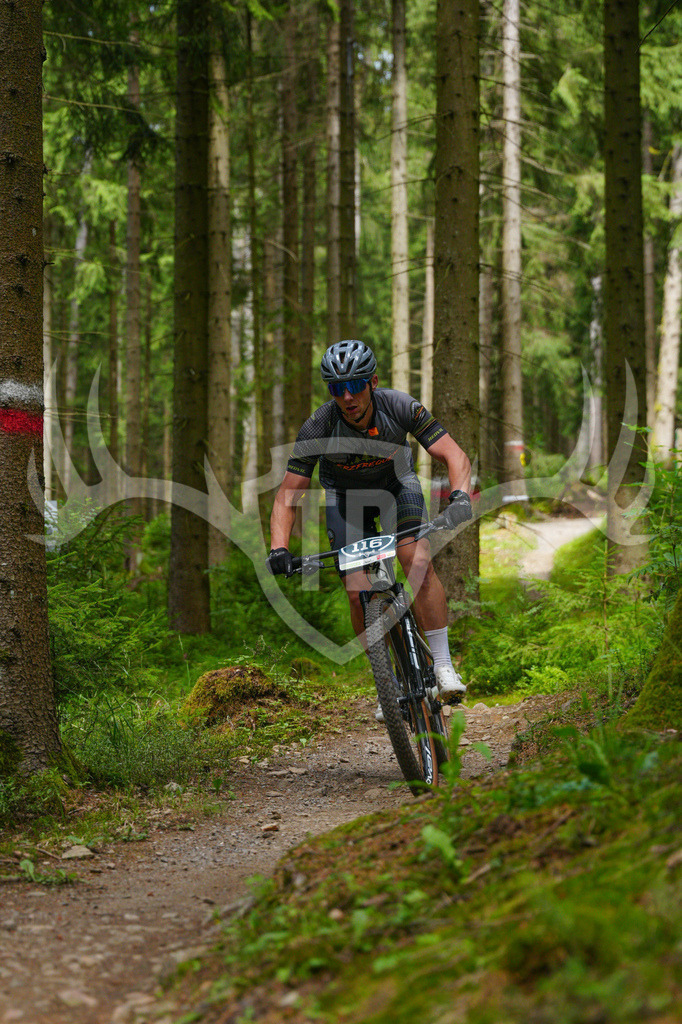 FC603580 | Fotogalerie der Treibjagd im Dunkelwald - Dein MTB Etappenrennen im Erzgebirge - Realisiert mit Pictrs.com