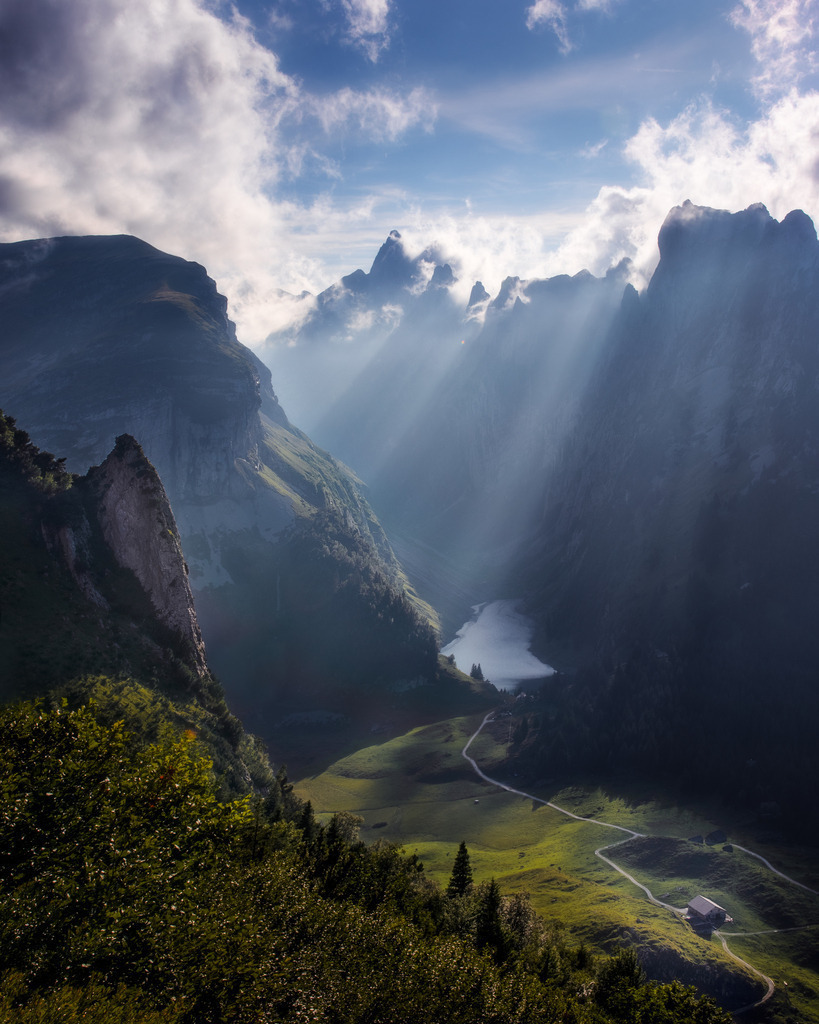 Light Beams | tobiasneyer - Realisiert mit Pictrs.com