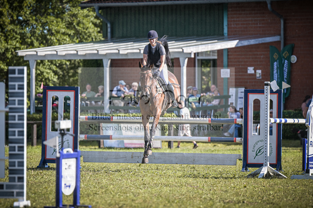 DOS_1056 | Entdecke hochwertige Reitturnierfotos von Foto Oger. Professionell, emotional und authentisch – jetzt Lieblingsmomente im Shop bestellen.Deutschlandweite Turnierfotografie. - Realisiert mit Pictrs.com