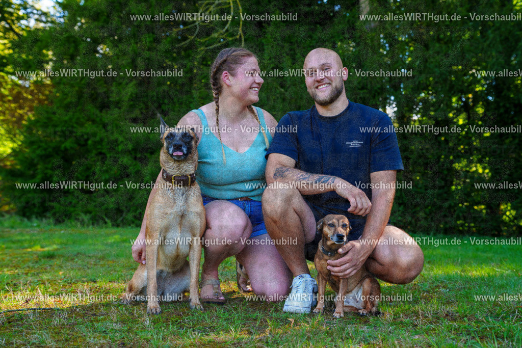 Hundeschwimmen_Volksbad_2026-allesWIRTHgut_Tierfotografie-2609061141-105121-7R509834 | Professionelle Tierfotografie in Mönchengladbach von Daniel Wirth (allesWIRTHgut). Liebevolle & natürliche Bilder von Hunden & Katzen für unvergessliche Erinnerungen.