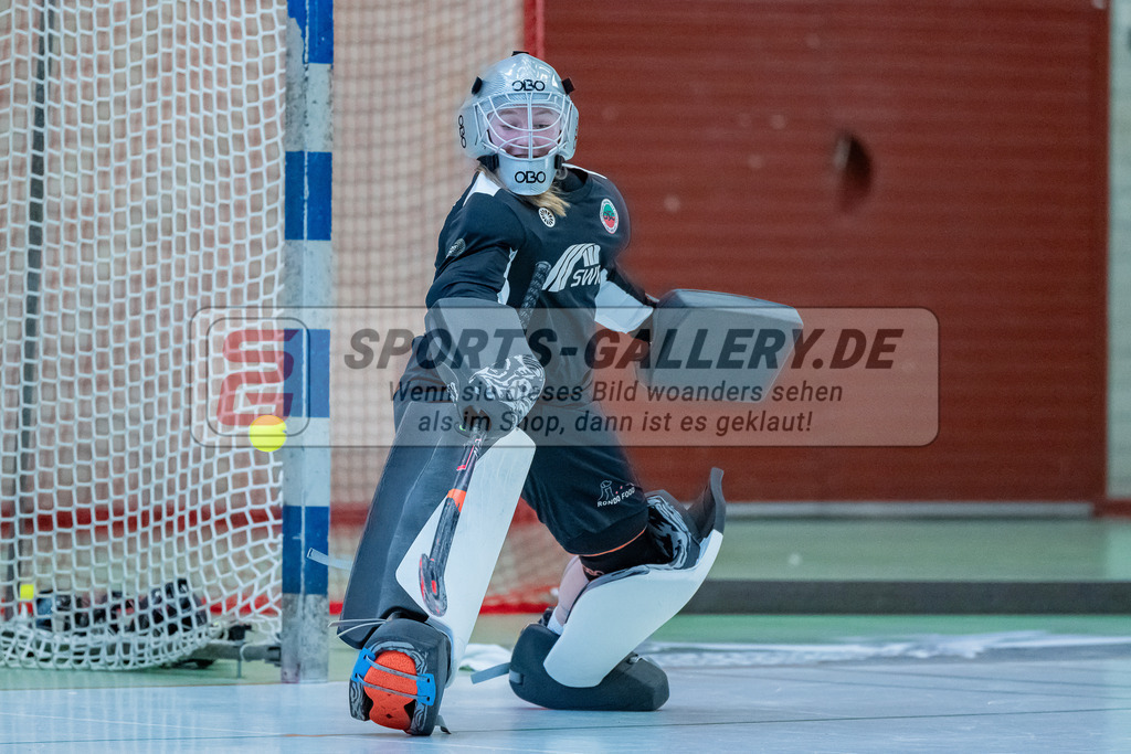 HK_20231217_107648 | 1. Bundesliga Damen Crefelder HC - Düsseldorfer HC  am 17.12.2023 Sporthalle Glockenspitz, Krefeld , Lotta Dittrich ( Crefelder HTC )