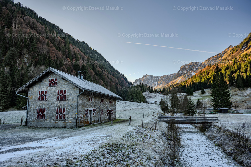 Obersee GL | Ich fotografiere Landschaften, Produkte und erstelle für Sie Firmenportraits. Engagieren Sie mich für den nächsten Projekt. - Realisiert mit Pictrs.com