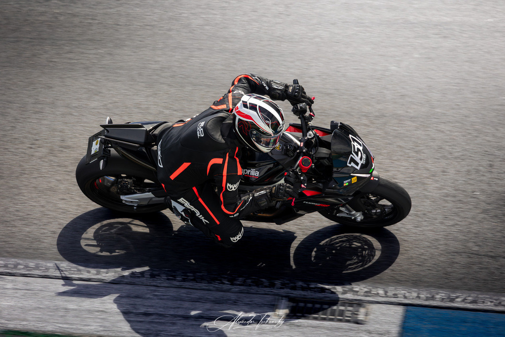 Ducati Trackday Hockenheimring 2026 | Entdecken Sie die faszinierende Welt von Alexander Tschuncky Arts: Kreative Fotografie, atemberaubende Automobilkunst und hochwertiger Bilderdruck. Lassen Sie sich inspirieren! - Realisiert mit Pictrs.com