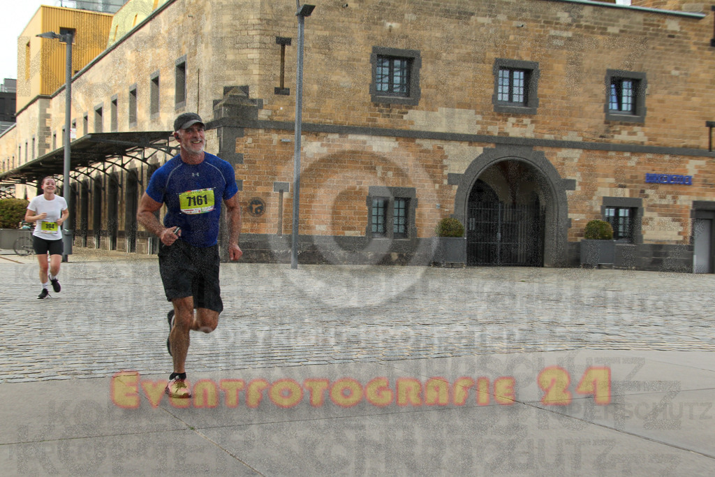 250920_1520_EV4_8507 | Sportfotografie im Rhein-Sieg Kreis, Köln, Bonn, NRW, Rheinland Pfalz, Hessen, etc. Unser Tätigkeitsfeld umfasst den Laufsport vom Volkslauf über den Marathon, Duathlon, Triathon bis zum Ultralauf wie Kölnpfad Ultra oder Schindertrail.