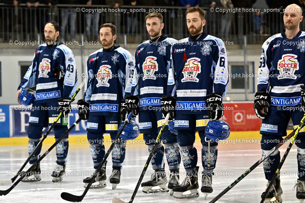 ESC SOCCERZONE STEINDORF vs. 1. EHC ALTHOFEN | ESC Steindorf Mannschaft, #91 Kravanja Kristian ESC Steindorf, #69 Kreuzer Philipp ESC Steindorf, ESC SOCCERZONE STEINDORF vs. 1. EHC ALTHOFEN, ESC SOCCERZONE STEINDORF vs. 1. EHC ALTHOFEN am 28.02.2025 in Steindorf (Ossiachersee Halle), Austria, (Photo by Bernd Stefan)