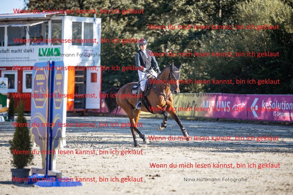 BK1A7824 | Turnierbilder Turnierfotos Nina Hüffmann Turnierfotografie Pferdefotografie Tierzeichnung Haustierzeichnung Pferdezeichnung Hundezeichnung Videograf  - Realisiert mit Pictrs.com