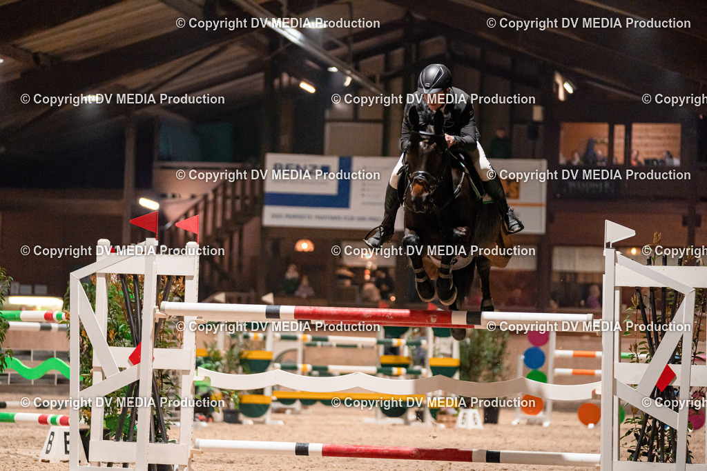 Springen Tag 2-940 | dv-media-shop - Realisiert mit Pictrs.com