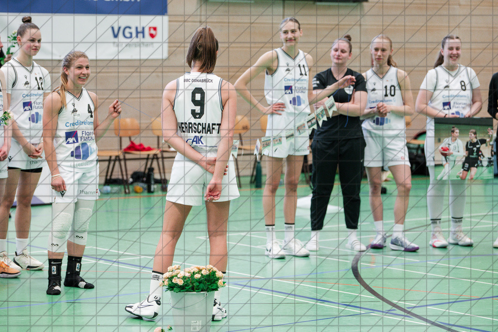 2. DBBL PlayOff 24/25 - BBC Osnabrück vs. BasCats USC Heidelberg - 1/4-Finale, 2. Spiel  | Osnabrück, Deutschland, 27.04.25: 2. DBBL PlayOff 24/25 - BBC Osnabrück vs. BasCats USC Heidelberg - 1/4-Finale, 2. Spiel Im Bild: CREDIT:www.bullenfotos.de, Martin Koenig, Hoerner Weg 40, D-49078 Osnabrueck, +4917663732967Nutzung und Weitergabe nur zu den vereinbarten Zwecken. Presseanfragen an Ersteller. Alle Rechte beim Ersteller. Honorierung nach MFM. - Realisiert mit Pictrs.com