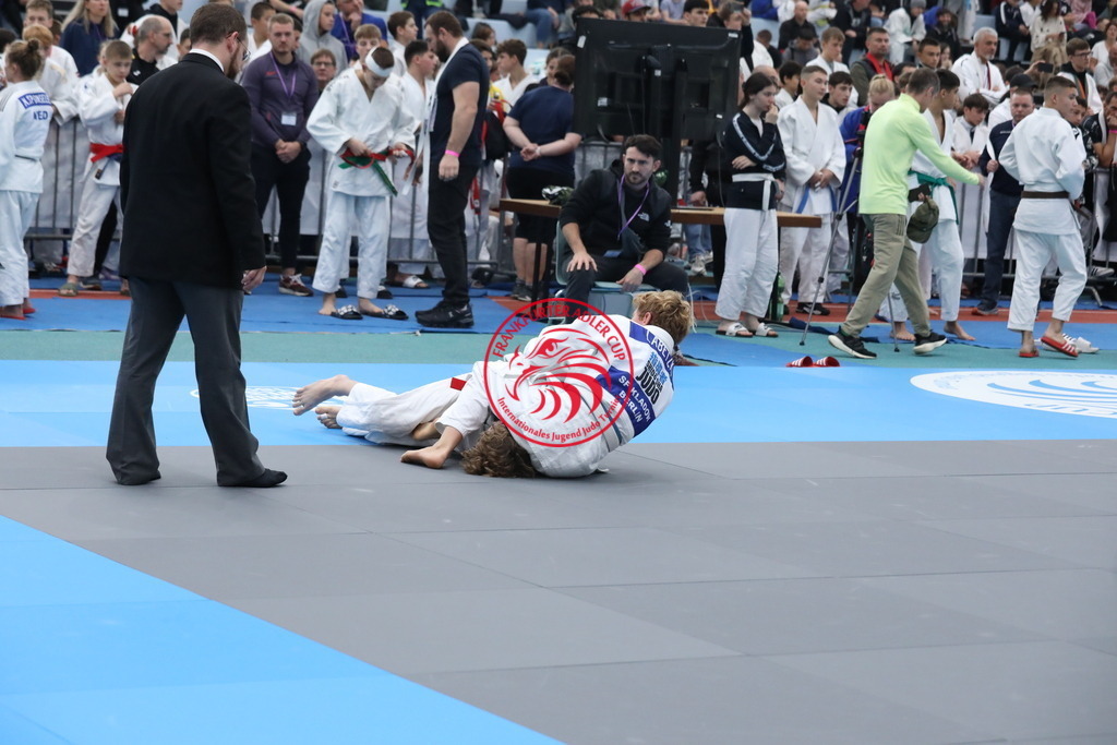 1J7A3402 | Fotos vom Adler Cup - Pictures from Adler Cup

Hier findet Ihr alle Eindrücke und großen Momente der Adler Cup Wochenenden. Here you will find all impressions and great moments of the Adler Cup weekends. - Realisiert mit Pictrs.com