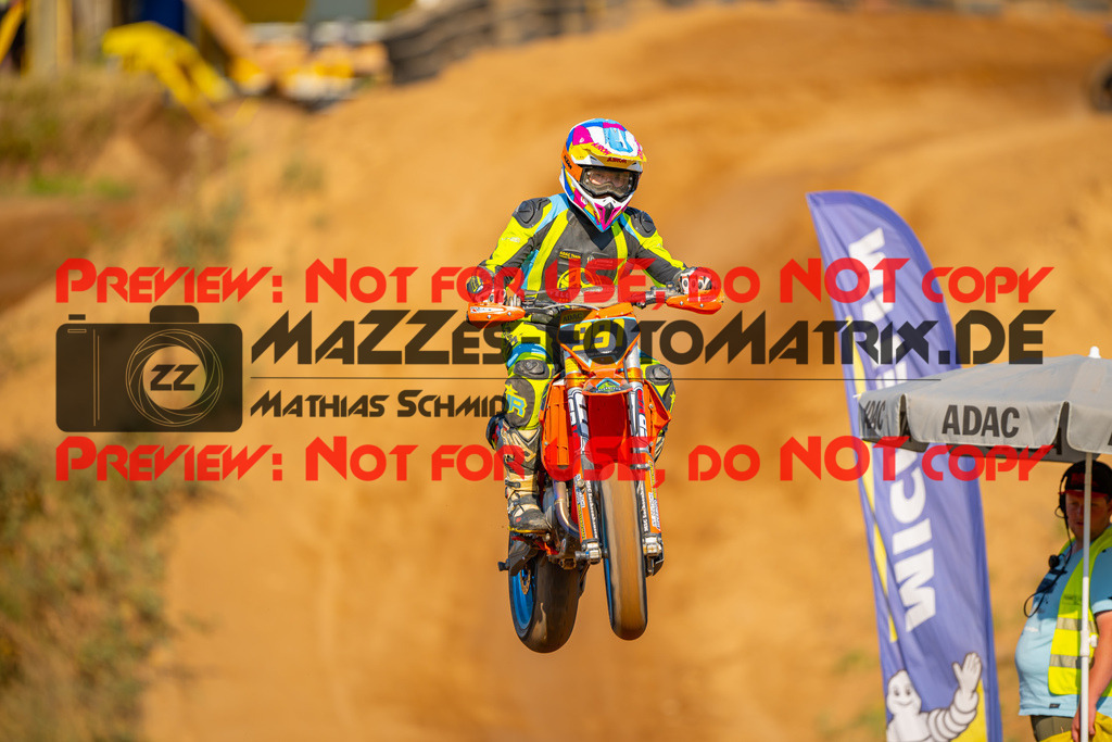 MaZZes-Fotomatrix-20260815-601629 | S2