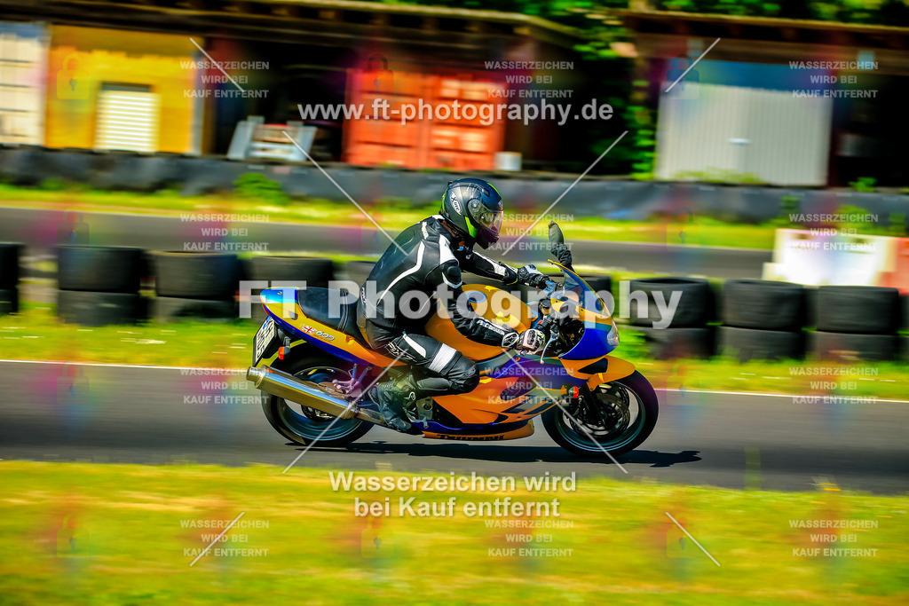 _NBG3830 | Hier findet Ihr Bilder von Touristenfahrten auf der Nürburgring Nordschleife oder von anderen Veranstaltungen die ich besucht habe. Viel Spass beim Durch Schauen 
