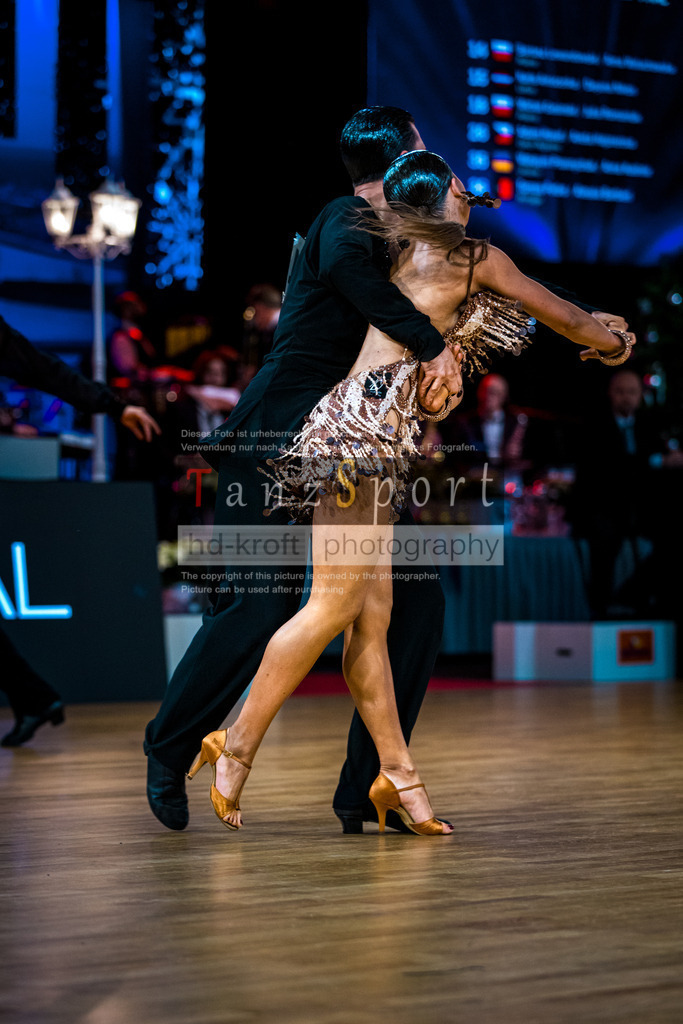 20251213_Baltic-GP_2340-2 | Tanzsportbilder, Standardtanz, Lateintanz, WDSF, DTV, LTVB, dancecomp, goc, hessen tanzt, blaues band der spree, walzer, tango, wiener walzer, slowfox, quickstepp, samba, rumba, cha-cha-cha, paso doble. jive, hd-kroft photography, turniertanzsport