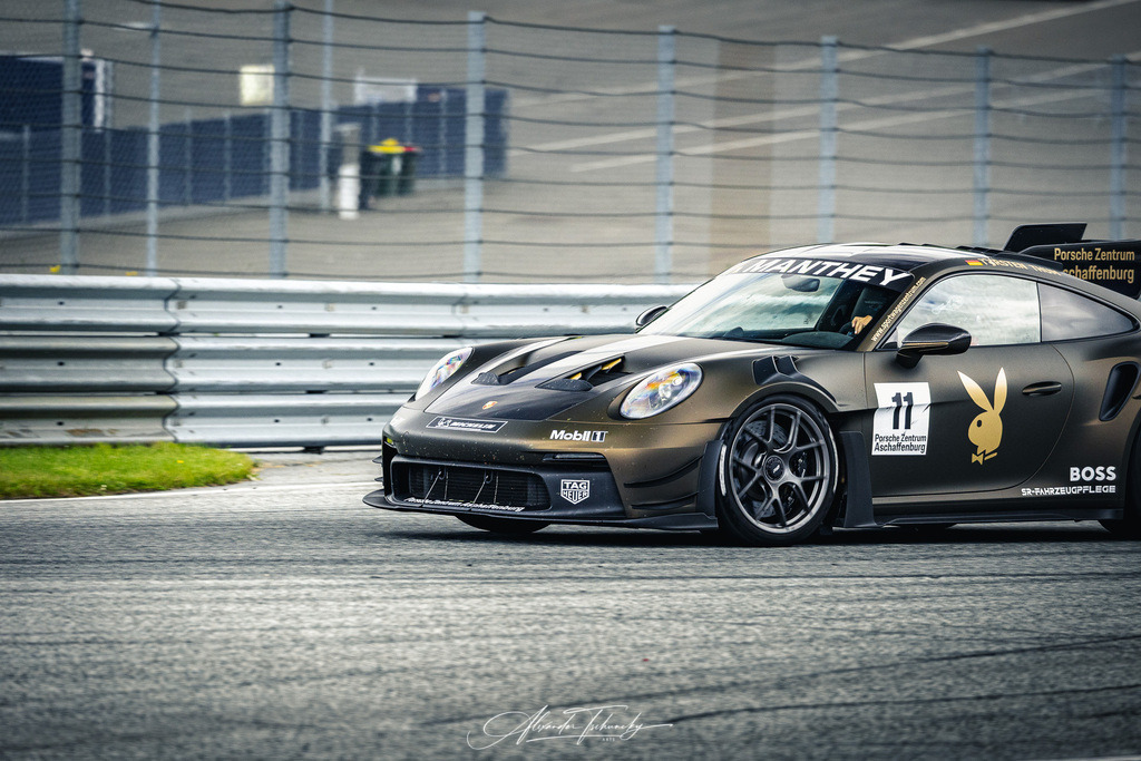 R6PZ2737 _Alexander Tschuncky | Entdecken Sie die faszinierende Welt von Alexander Tschuncky Arts: Kreative Fotografie, atemberaubende Automobilkunst und hochwertiger Bilderdruck. Lassen Sie sich inspirieren! - Realisiert mit Pictrs.com