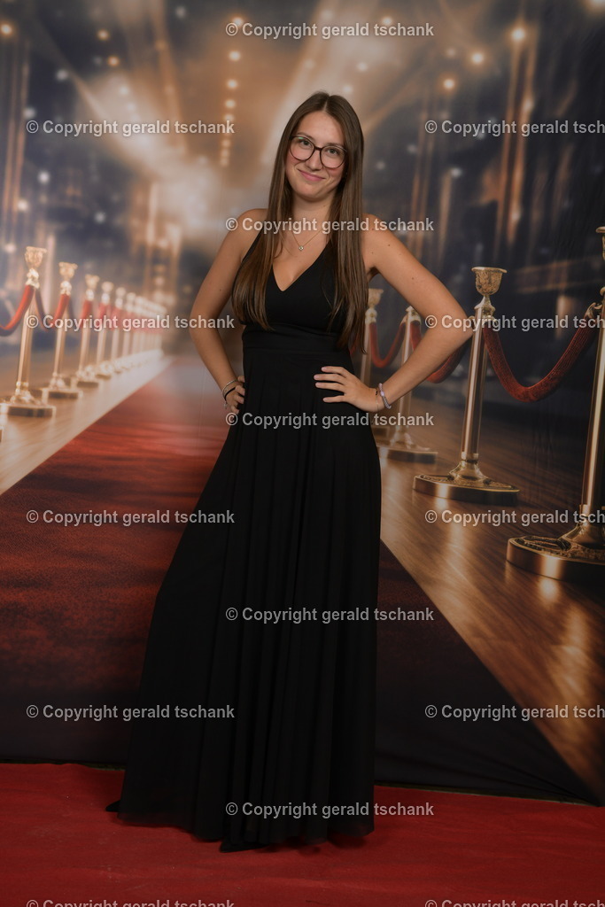 MT1_4640 | Wählen Sie hier bitte Ihr bestes Foto aus, mit diesem Bild wird Ihr Set produziert. Sollten Sie kein Bild wählen oder mehrere suchen wir das Beste aus!