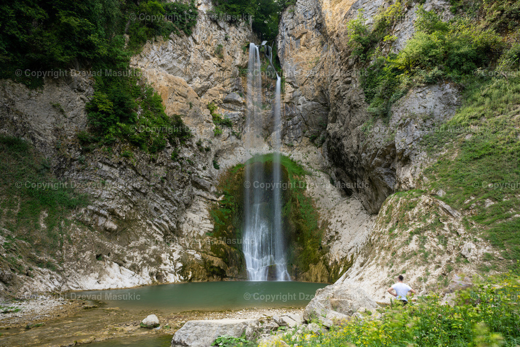 Vodopad Blihe - Bosnien - Herzegowina | Ich fotografiere Landschaften, Produkte und erstelle für Sie Firmenportraits. Engagieren Sie mich für den nächsten Projekt. - Realisiert mit Pictrs.com