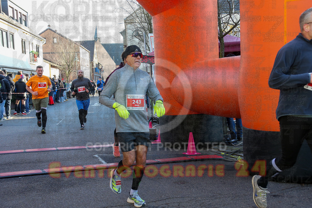 241201_1235_EX1_2763 | Sportfotografie im Rhein-Sieg Kreis, Köln, Bonn, NRW, Rheinland Pfalz, Hessen, etc. Unser Tätigkeitsfeld umfasst den Laufsport vom Volkslauf über den Marathon, Duathlon, Triathon bis zum Ultralauf wie Kölnpfad Ultra oder Schindertrail.