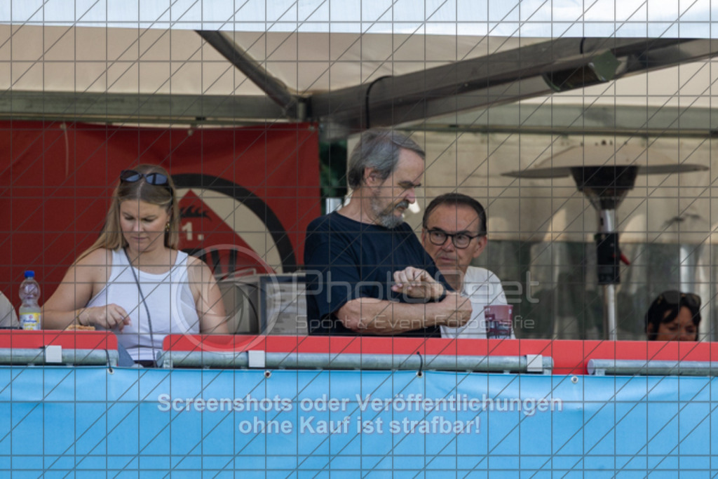 20250816_150933_0516 | #,1.Göppinger SV (rot) vs. FSV 08 Bietigheim-Bissingen (blau), Fußball, Oberliga BW, wfv, 03. Spieltag, Saison 2025/2026, Rasensportplatz Stadion SV Göppingen, Hohenstaufenstr. 116, 73033 Göppingen, 16.08.2025 - 14:00 Uhr,Foto: PhotoPeet-Sportfotografie/Peter Harich