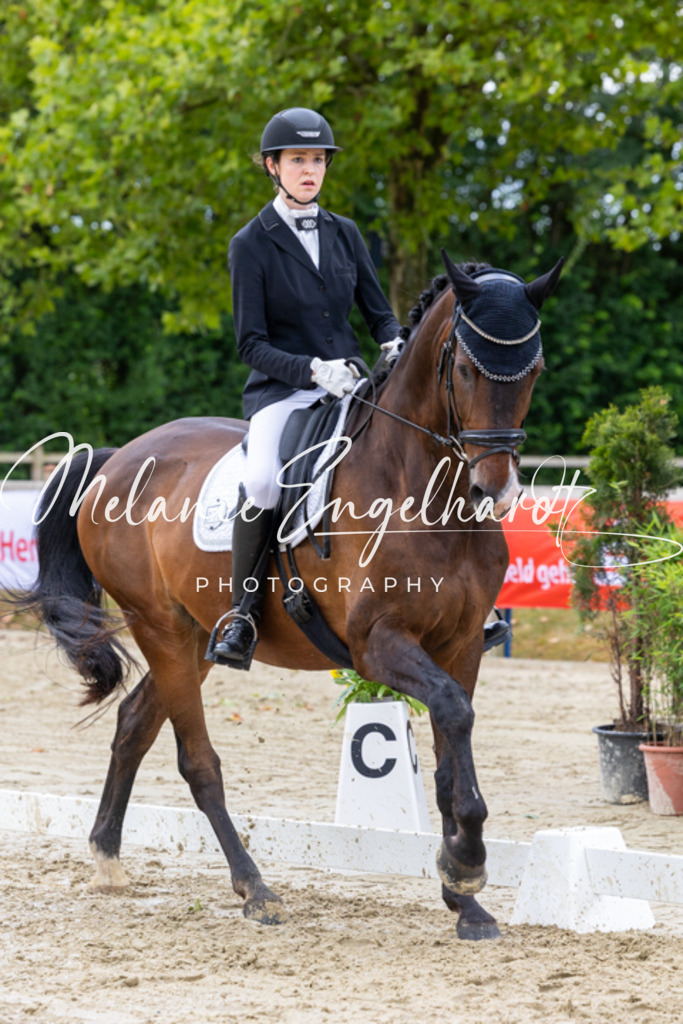7I8A4003 | melanie-engelhardt-photography - Realisiert mit Pictrs.com