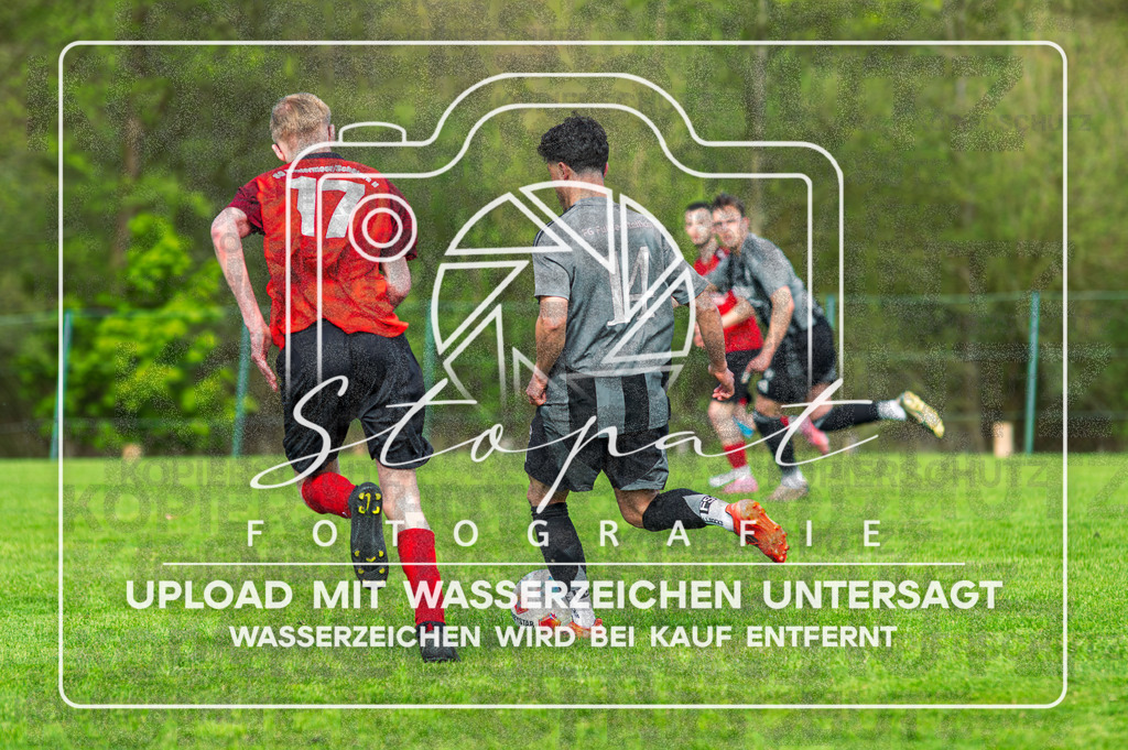 Kreisliga Herren HK - FG Fulde-Stellichte vs. SG Wintermoor-Schuelern | Nazar Genco (FG Fulde-Stellichte #14), Eduard Regehr (SG Wintermoor/Schuelern #17); Kreisliga Herren HK - FG Fulde-Stellichte vs. SG Wintermoor-Schuelern am 26.04.2026 in Lehrdestadion, Stellichte - Realisiert mit Pictrs.com