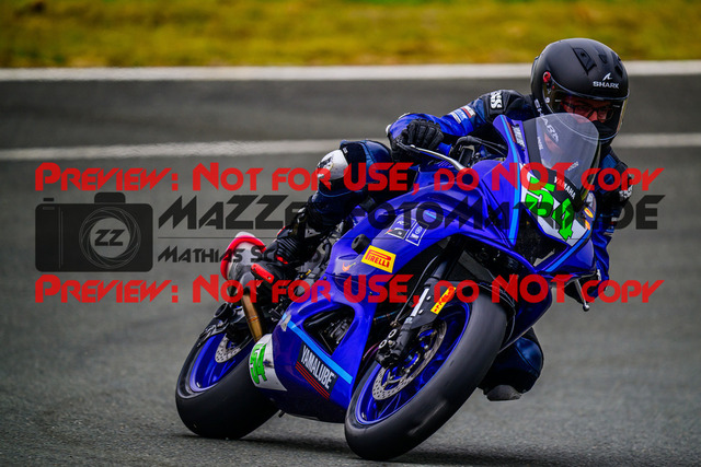 MaZZes_FotoMatrix_240726_6007705_2347 | R7