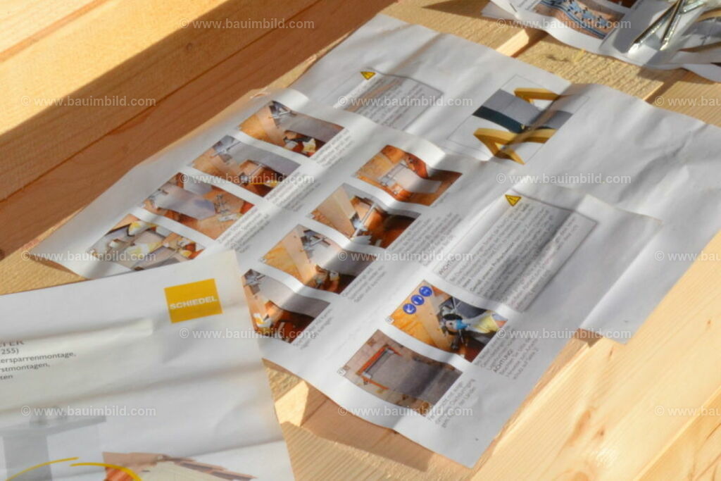 bib-lg08-schornstein-0069 | Nach LV-Leistungsgruppen sortierte Detailfotos über den Bau eines Hauses. Alle Hausbau-Bilder direkt vom Urheber und Autor der Website Haus-Selber-Bauen.com