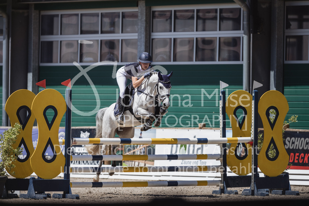 230610_Mühlen_Quali5j-913 | Deine schönsten Turniermomente als professionelle Fotos! Entdecke hochwertige Pferdesport-Fotografie im Online-Shop. Jetzt Fotos finden & bestellen!