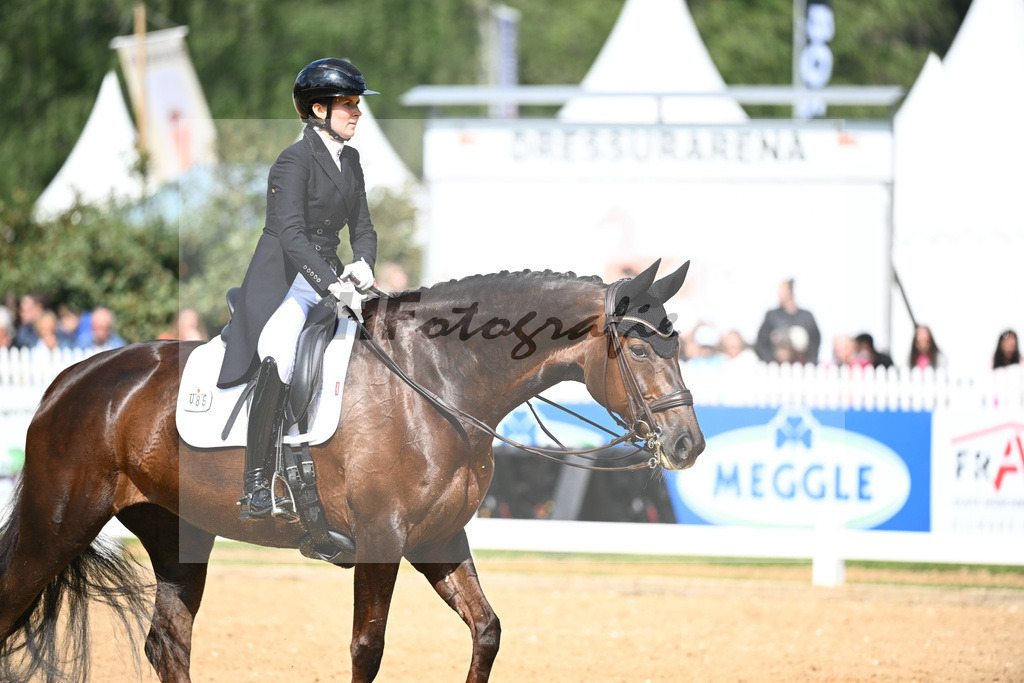 Giner_Donna Erika_12240145 | hf-fotografie - Realisiert mit Pictrs.com