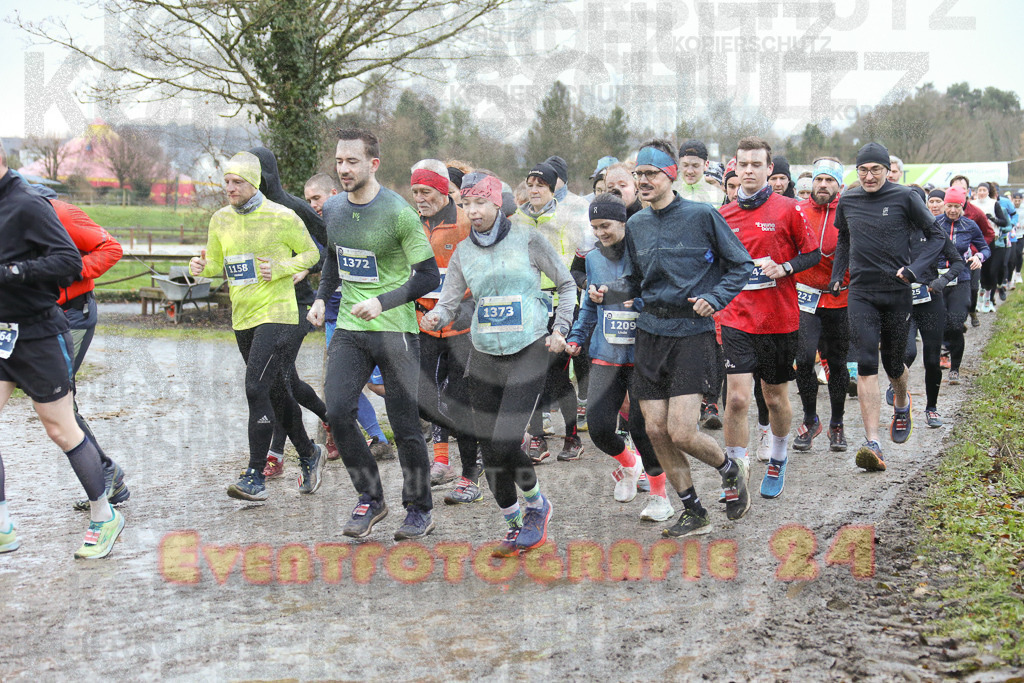 241208_0926_EX1_3720 | Sportfotografie im Rhein-Sieg Kreis, Köln, Bonn, NRW, Rheinland Pfalz, Hessen, etc. Unser Tätigkeitsfeld umfasst den Laufsport vom Volkslauf über den Marathon, Duathlon, Triathon bis zum Ultralauf wie Kölnpfad Ultra oder Schindertrail.