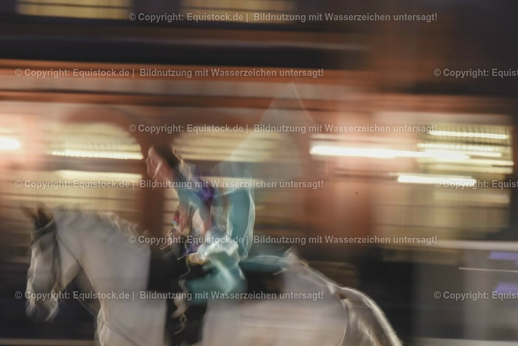 20230527_Voltigieren_NASPA_Flutlicht_0887 | equistock
