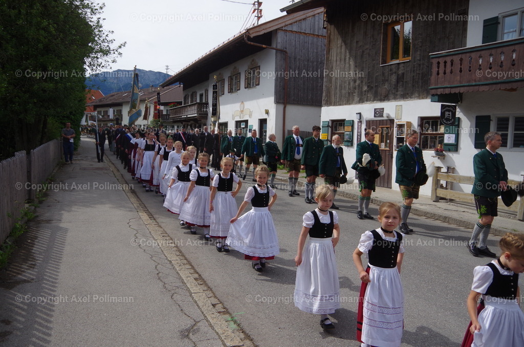 IMGP5102 | fotografiert von Axel PollmannLeonhardi Wallfahrt Benediktbeuern und Murnau, Fronleichnam, Fasching, Landschaft im Loisachtal und Benediktbeuern  - Realisiert mit Pictrs.com