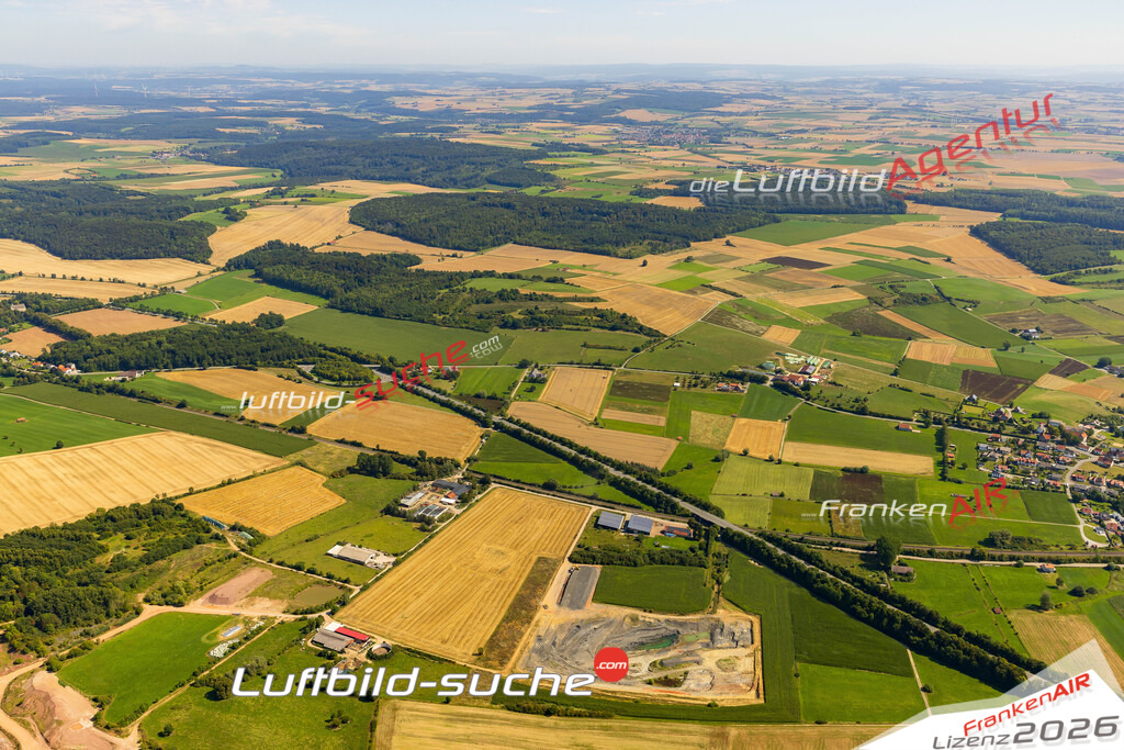 Schöne Luftaufnahme als Geschenk in Bonenburg Warburg - Die Luftbildaufnahme wurde 2025 vom UL-Flugzeug heraus erstellt ( keine Drohne ) - Hochauflösende Luftaufnahme -Nicht vergleichbar mit Google Maps oder Satelittenbilder- Die Geschenkidee !Mit Lizenz und Bildrechte bestellbar