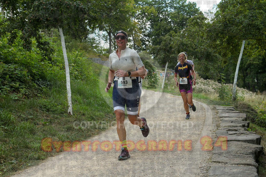 250824_1407_EX1_5013 | Sportfotografie im Rhein-Sieg Kreis, Köln, Bonn, NRW, Rheinland Pfalz, Hessen, etc. Unser Tätigkeitsfeld umfasst den Laufsport vom Volkslauf über den Marathon, Duathlon, Triathon bis zum Ultralauf wie Kölnpfad Ultra oder Schindertrail.