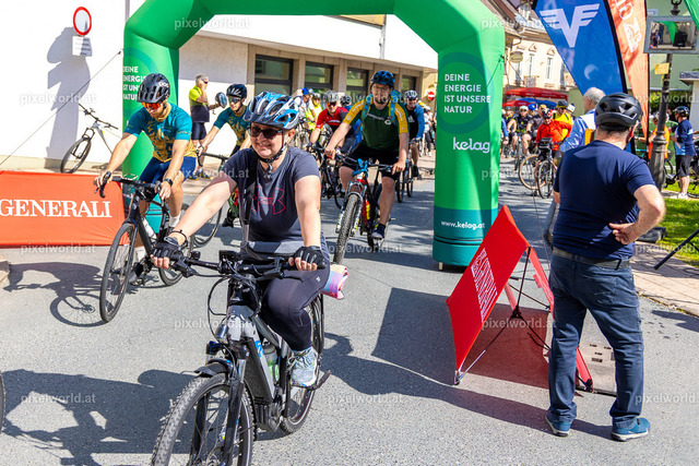 Ossiachersee autofrei - Start am Hauptplatz Feldkirchen | Bildershop von pixelworld.at - Realisiert mit Pictrs.com