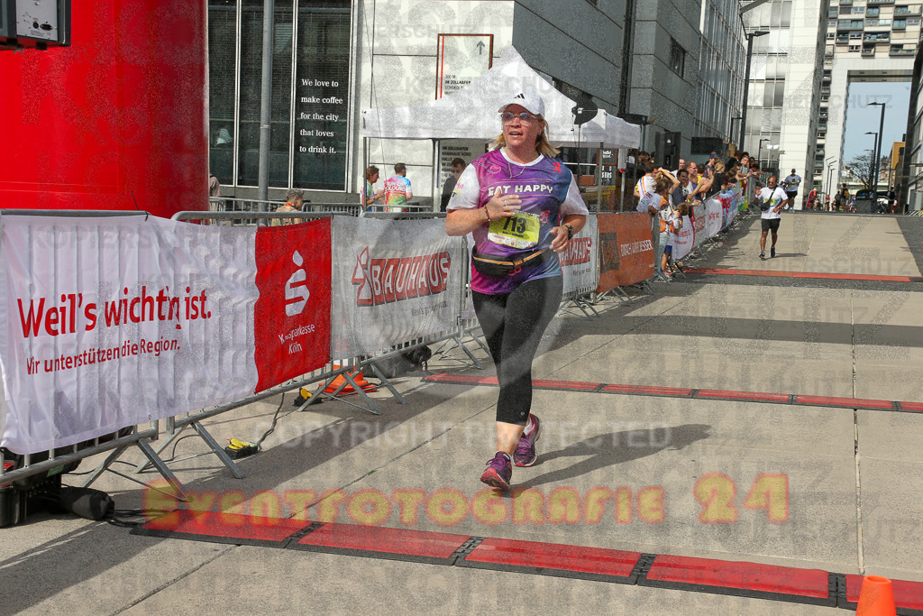 250920_1339_EX1_6047 | Sportfotografie im Rhein-Sieg Kreis, Köln, Bonn, NRW, Rheinland Pfalz, Hessen, etc. Unser Tätigkeitsfeld umfasst den Laufsport vom Volkslauf über den Marathon, Duathlon, Triathon bis zum Ultralauf wie Kölnpfad Ultra oder Schindertrail.