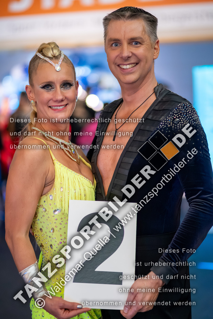 20260321-02808 | Hier finden Sie Tanz Bilder vom Latein und Standard Formationen tanzen. Sportbilder vom Tanzsport. Schöne Fotos und von Weltmeisterschaft, Europameisterschaft, Bundesliga, Regionalliga, Oberliga und Landesliga sowie von GOC Stuttgart, DanceComp, WM Bremen