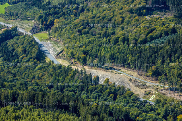 Schmallenberg220903605BadFredeburg | , Luftbild, StraÃŸenbauarbeiten der  L776 im Waldgebiet Buchhagen, Fredeburg, Schmallenberg, Sauerland, Nordrhein-Westfalen, Deutschland