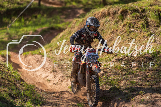 JHF.ECHT.4h.Samstag1639 | jennyhubatsch-endurofotografie