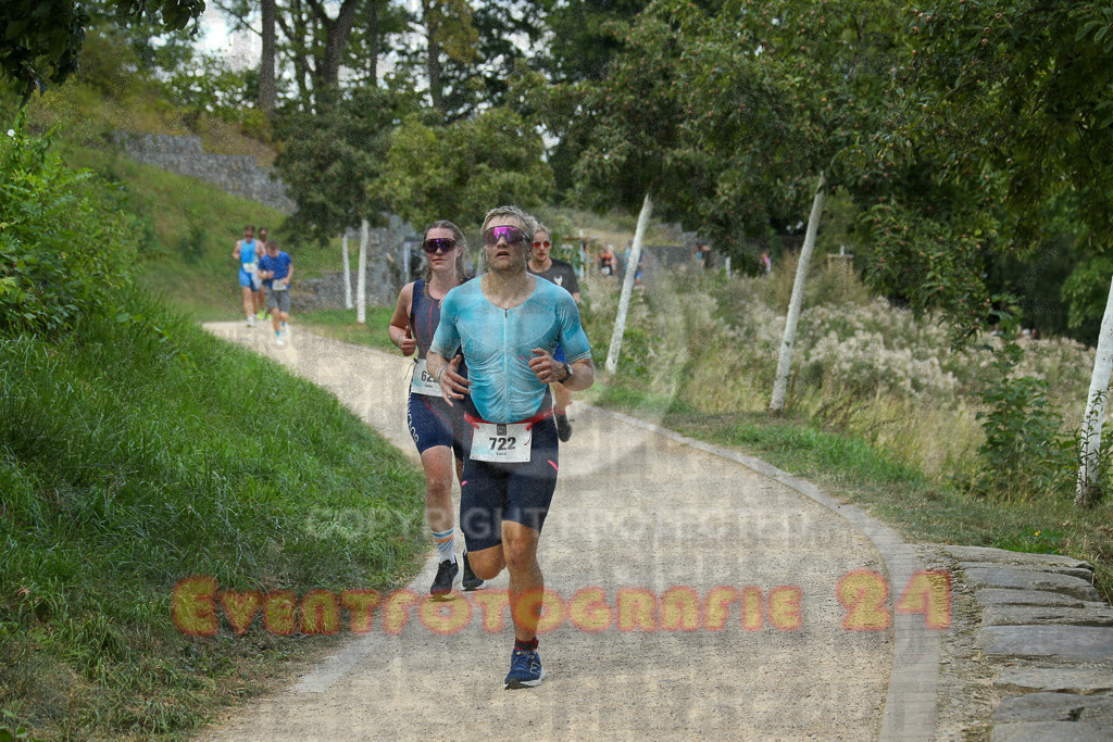 250824_1431_EX1_6496 | Sportfotografie im Rhein-Sieg Kreis, Köln, Bonn, NRW, Rheinland Pfalz, Hessen, etc. Unser Tätigkeitsfeld umfasst den Laufsport vom Volkslauf über den Marathon, Duathlon, Triathon bis zum Ultralauf wie Kölnpfad Ultra oder Schindertrail.