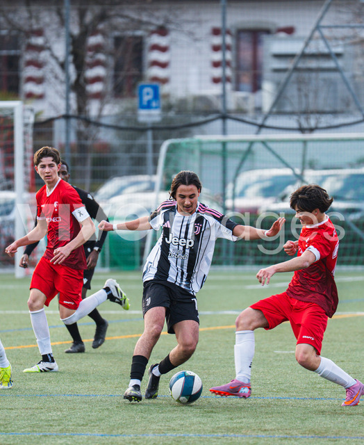 juv_lut_fmachado-0238 | Images from the Juniors B match between Juventus Academy and FC Lutry, played on 18 March 2026 in Lutry, Switzerland, featuring players, coaching staff and match action throughout the game.